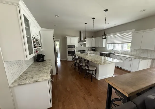 2nd image of 14 Stone Ridge Dr, Seekonk, MA 02771 | MLS# 73561216
