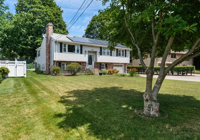 38th image of 62 James St, West Newton, MA 02465 | MLS# 73552584