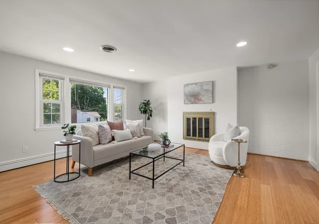 3rd image of 62 James St, West Newton, MA 02465 | MLS# 73552584