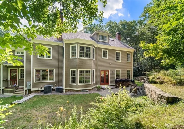 2nd image of 32 Perry Lane, Weston, MA 02493 | MLS# 73547030