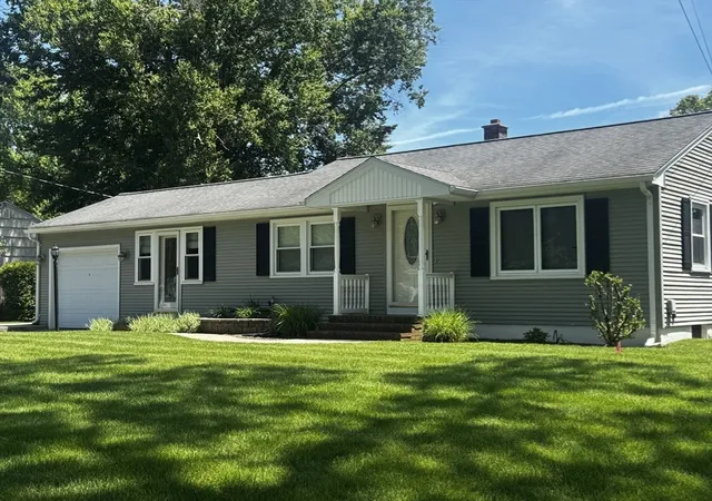 3rd image of 10 Benger Ave, South Hadley, MA 01075 | MLS# 73528272