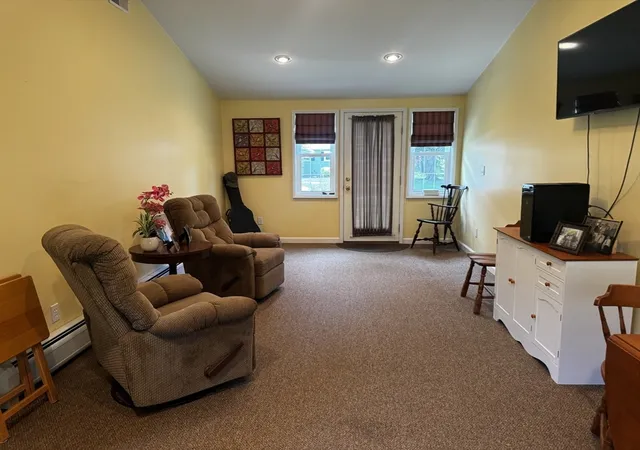 4th image of 10 Benger Ave, South Hadley, MA 01075 | MLS# 73528272