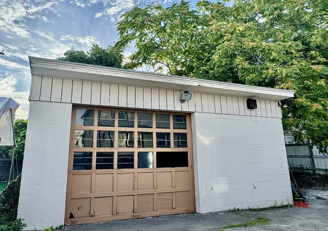 24th image of 77 Lewis St, Everett, MA 02149 | MLS# 73503281