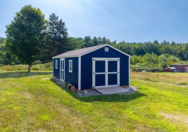 Photo 3 of Single family home for sale at 81 South St, Williamsburg, MA 01096 | MLS# 73557623 | Listing updated on 2026-10-02