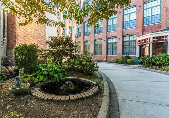 Photo 2 of Sale Pending at 15 Higgins St #201, Smithfield, RI 02917 | MLS# 73501030 | Listing updated on 2026-04-21