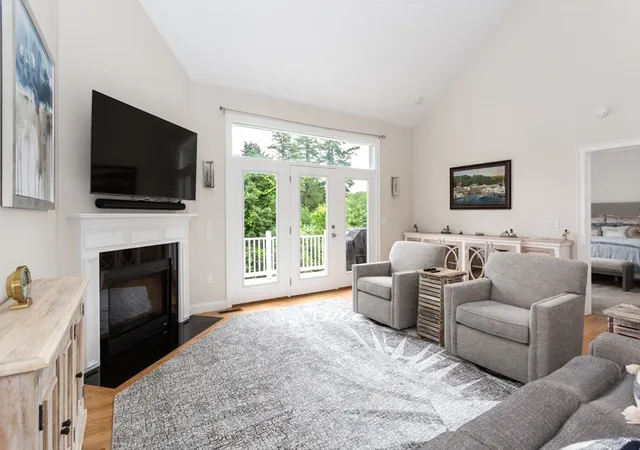 3rd image of 60 Tuscany Dr #60, Franklin, MA 02038 | MLS# 73549740