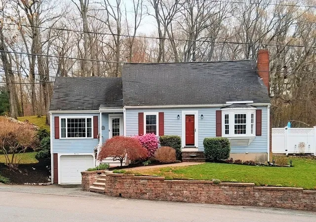 Homes for sale in Foxboro, MA | 13 Meadowview Road, Foxboro, MA 02035 | MLS# 73507673