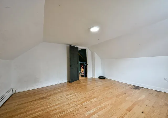 5th image of 260 Glebe St, Taunton, MA 02780 | MLS# 73531080