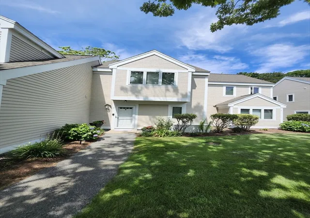 2nd image of 3 Howland Cir, Brewster, MA 02631