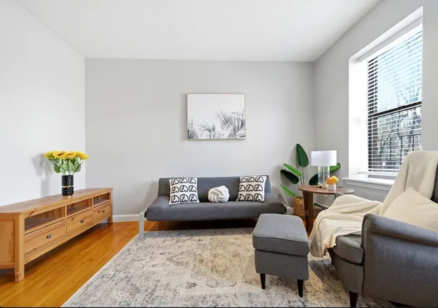 2nd image of 469 Shawmut Ave #1, Boston, MA 02118 | MLS# 73490666