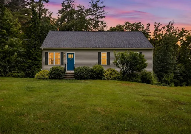 Homes for sale in Warren, MA | 215 Sarty Rd, Warren, MA 01083 | MLS# 73546517