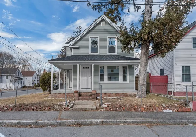Photo 1 of Single family home for sale at 25 Tremont St, Brockton, MA 02301 | MLS# 73492650 | Listing updated on 2026-09-18
