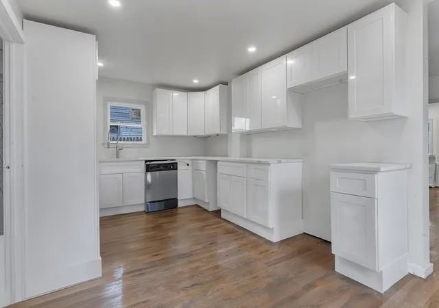 Photo 2 of Single family home for sale at 25 Tremont St, Brockton, MA 02301 | MLS# 73492650 | Listing updated on 2026-09-18