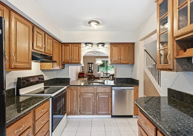 Homes for sale in Springfield, MA | 371 Nassau Dr, Springfield, MA 01129