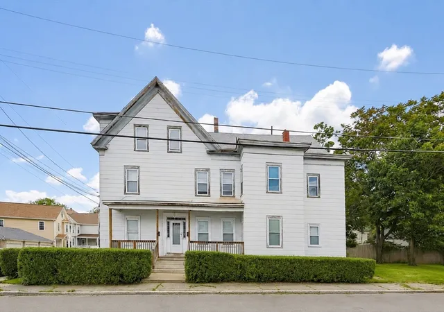 1st image of 35 Oak St, Lowell, MA 01852 | MLS# 73528238
