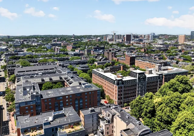 2nd image of 36 E Newton St, Boston, MA 02118