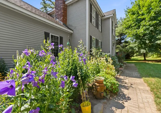 3rd image of 705 Main St, Acton, MA 01720 | MLS# 73565382