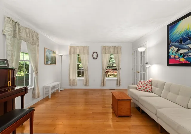 5th image of 705 Main St, Acton, MA 01720 | MLS# 73565382