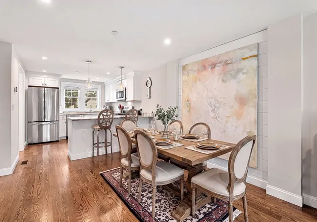 3rd image of 34 Beckford St, Beverly, MA 01915