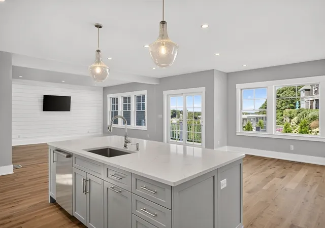 5th image of 533 Woods Hole Road #B102, Woods Hole, MA 02543 | MLS# 73555685