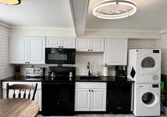 3rd image of 11-11A Barstow St, Malden, MA 02148 | MLS# 73539955