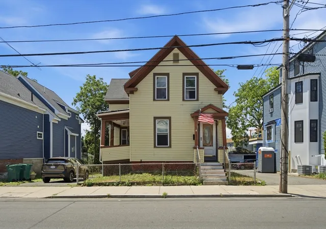Homes for sale in Lynn, MA | 284 Chatham St, Lynn, MA 01902 | MLS# 73546799