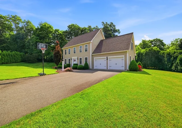 Homes for sale in Wilbraham, MA | 4 N Hills Ln, Wilbraham, MA 01095 | MLS# 73537247