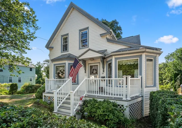 Photo 1 of Single family home for sale at 39 Fountain St, Braintree, MA 02184 | MLS# 73565857 | Listing updated on 2026-08-31