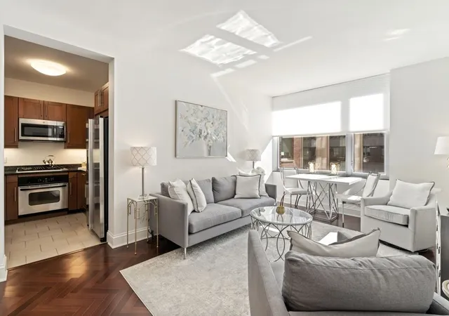 1st image of 1 Charles St S #601, Boston, MA 02116 | MLS# 73502800
