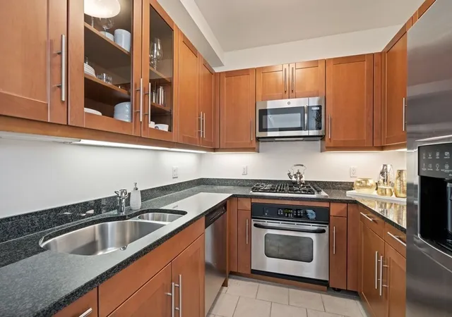 3rd image of One Charles Condominiums, Boston, MA 02116