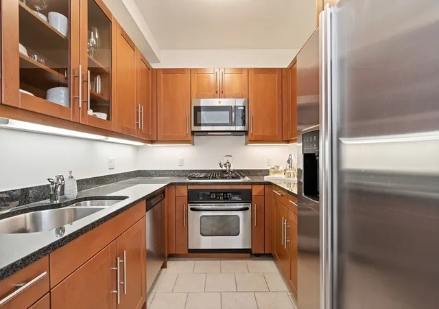 4th image of One Charles Condominiums, Boston, MA 02116