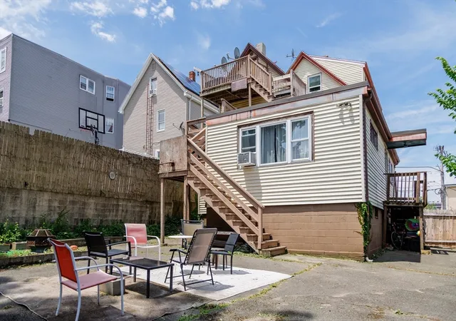 Homes for sale in Everett, MA | 6 Hillside Ave, Everett, MA 02149 | MLS# 73543928