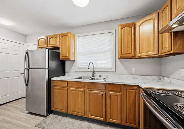 5th image of 104-106 Quincy St, Springfield, MA 01109 | MLS# 73566137