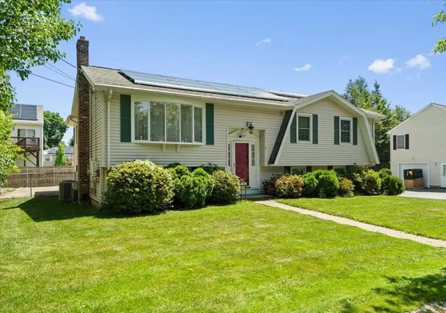 1st image of 11 Dunkirk Ave, Worcester, MA 01604 | MLS# 73537894