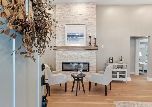 Single Family Residence at 85 Narrows Rd, Westminster, MA 01473 | MLS# 73340809 | | Sold on 2025-04-23