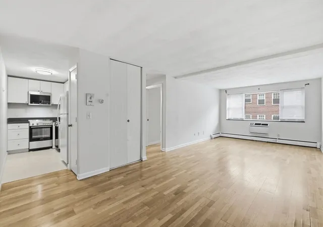 3rd image of 269 Harvard St, Cambridge, MA 02139