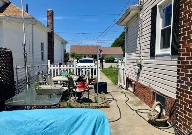 3rd image of 76 Capitol St, New Bedford, MA 02744 | MLS# 73548046