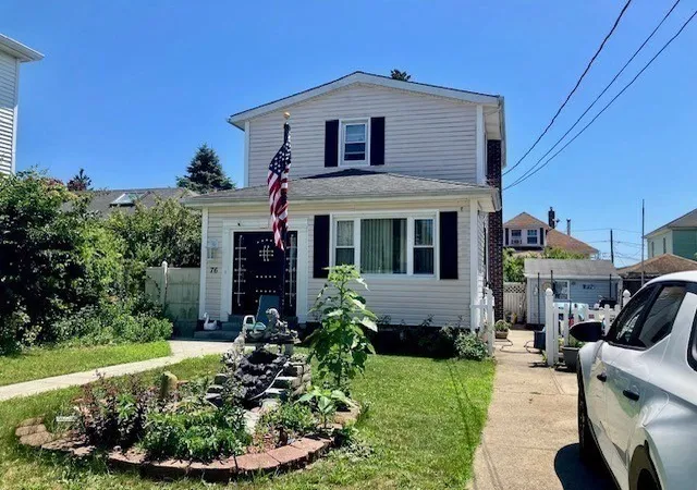 4th image of 76 Capitol St, New Bedford, MA 02744 | MLS# 73548046