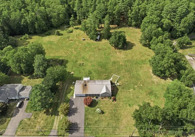 2nd image of 361a County Rd, Hanson, MA 02341 | MLS# 73558989