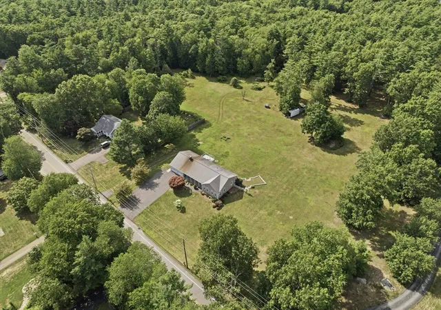3rd image of 361A County Rd, Hanson, MA 02341 | MLS# 73558989