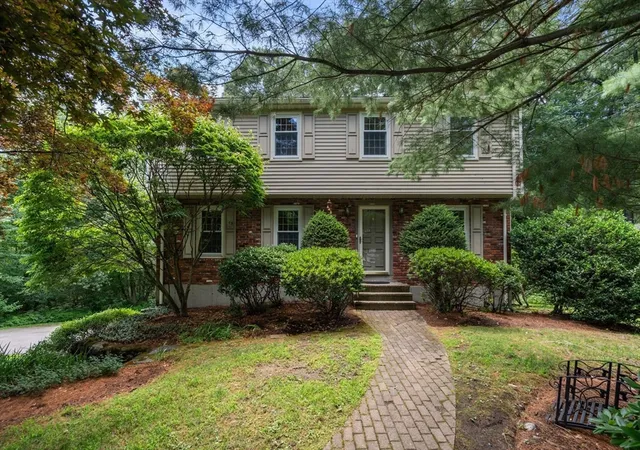 2nd image of 11 Bacon Rd, Framingham, MA 01701 | MLS# 73550707