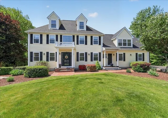 Homes for sale in Abington, MA | 22 Nardone Circle, Abington, MA 02351 | MLS# 73522557