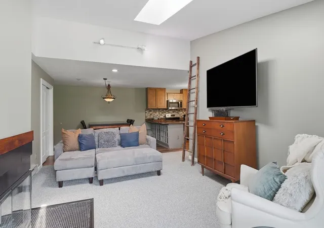 Photo 4 of Condo for sale at 75 Huntoon Memorial Hwy #4-12, Leicester, MA 01524 | MLS# 73563932 | Listing updated on 2026-08-21
