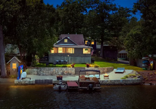 1st image of 53 Kinsley Ln, Mendon, MA 01756 | MLS# 73564381