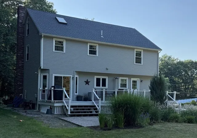 Photo 3 of Sale Pending at 5 Strawberry Ln, Billerica, MA 01821 | MLS# 73558722 | Listing updated on 2026-08-26