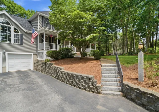 2nd image of 20 Emerald St, Tyngsboro, MA 01879 | MLS# 73539441