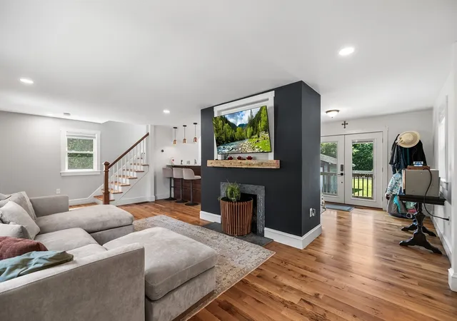 5th image of 342 Franklin St, Framingham, MA 01702 | MLS# 73556977