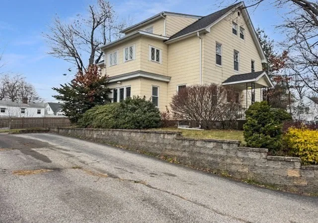 Homes for sale in Worcester, MA | 80 Delmont Ave, Worcester, MA 01604 | MLS# 73512413