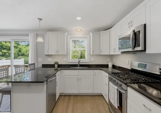Homes for sale in Hudson, MA | 161 Broad St, Hudson, MA 02382