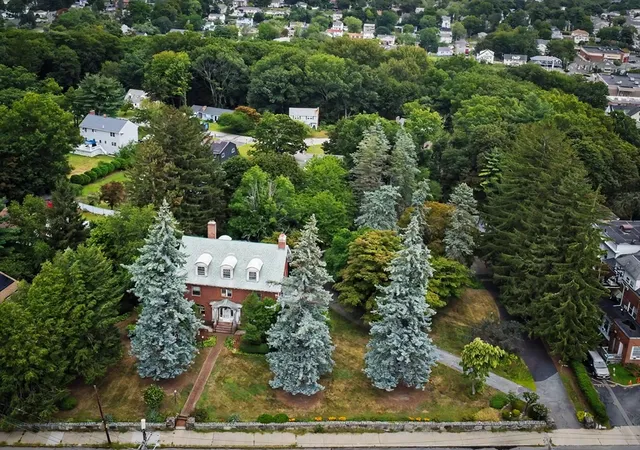 Photo 3 of Sale Pending at 165 Berkeley St, Methuen, MA 01844 | MLS# 73565644 | Listing updated on 2026-10-07